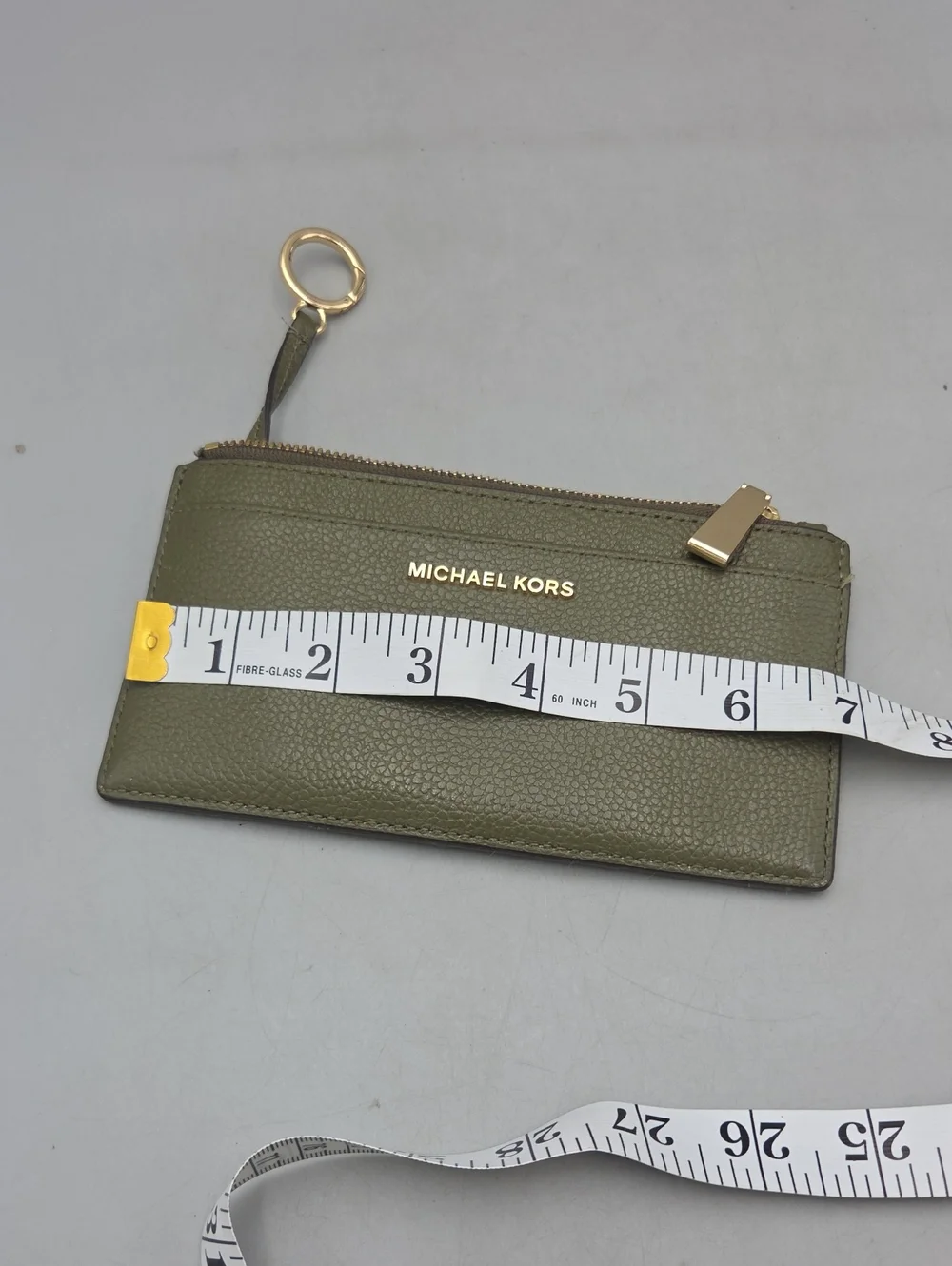 Michael Kors Olive Green Leather Card Slot Wallet Gold Tone Zip EUC